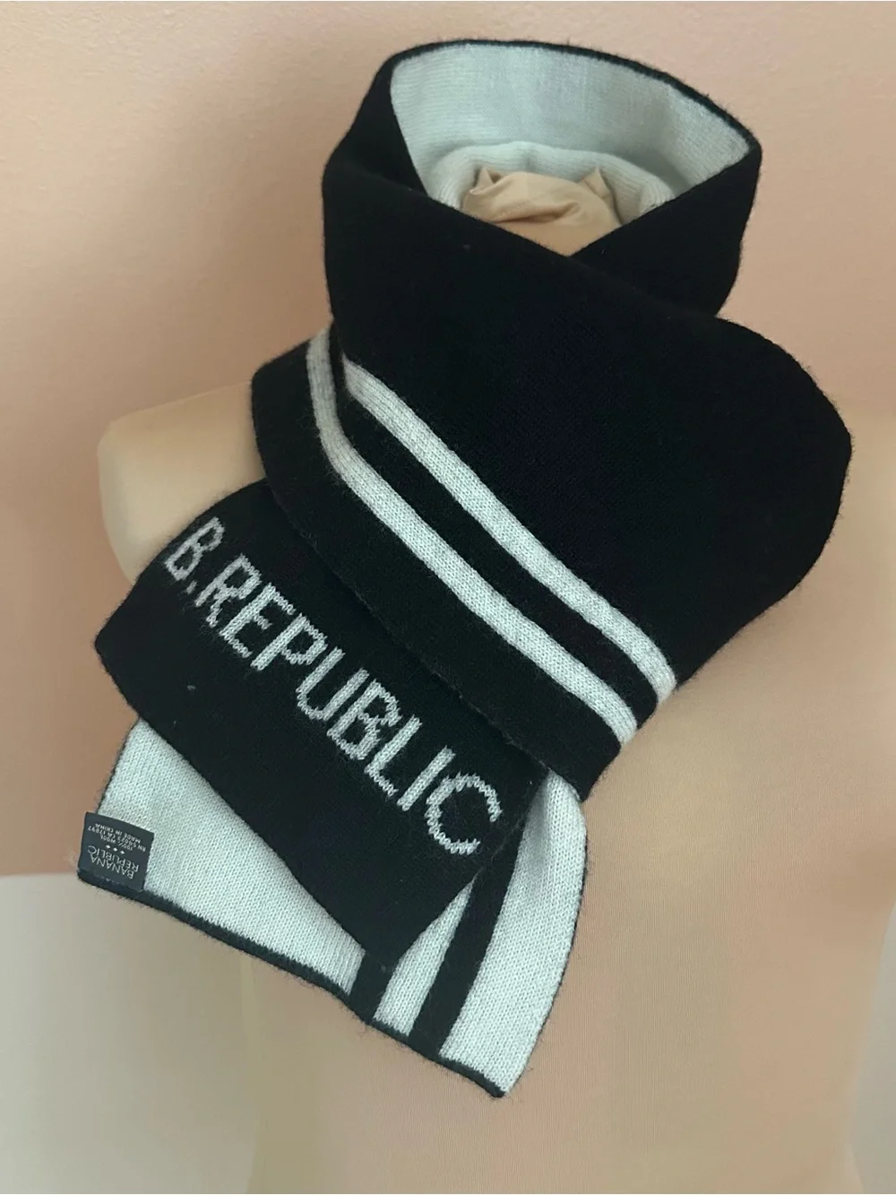 Banana Republic 100% Wool Striped Scarf Black White with Logo Classic 66”x6.5”